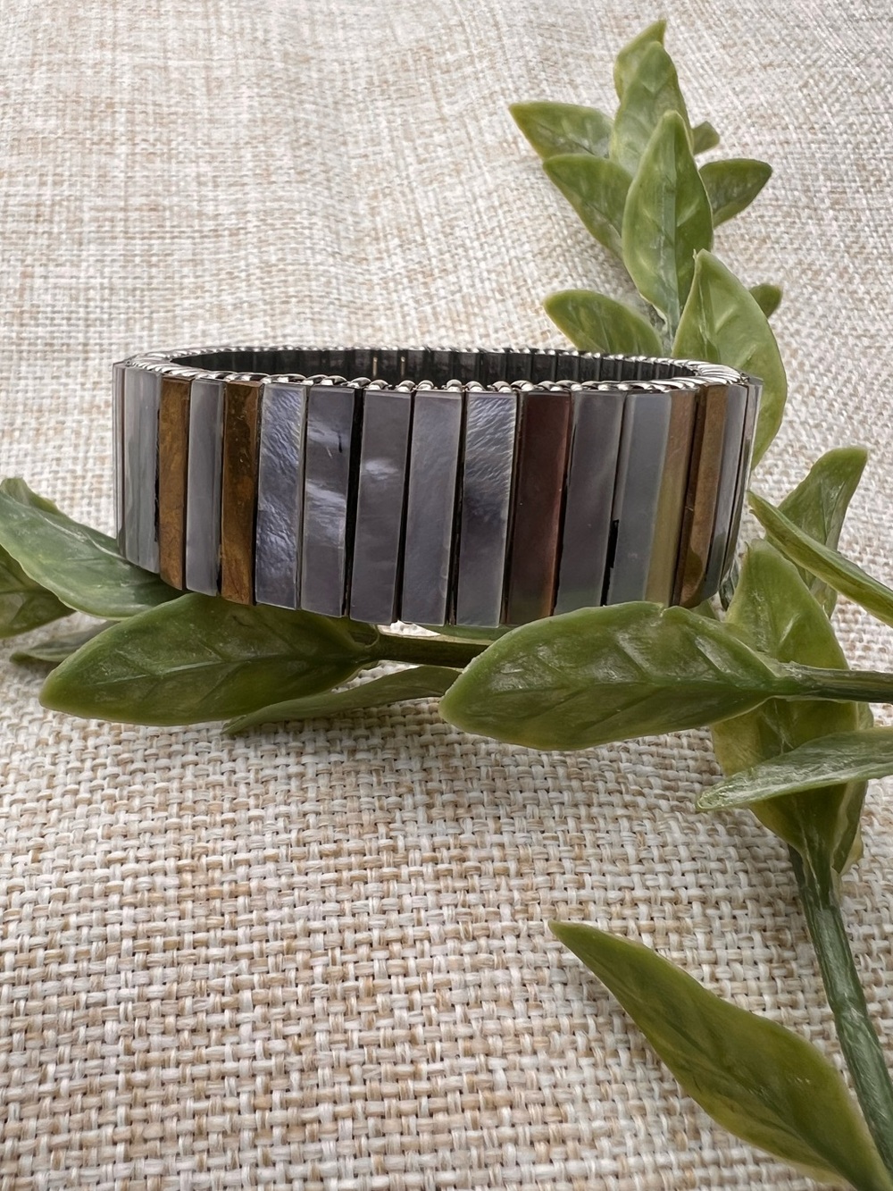 VINTAGE Iridescent Metallic Abalone Shell Mosaic Stretch Bracelet